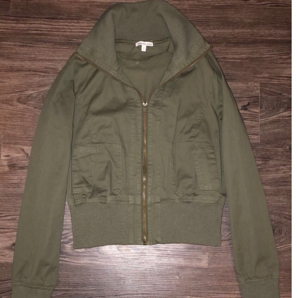 CHARLOTTE RUSSE MEDIUM GREEN JACKET - Picture 1 of 1